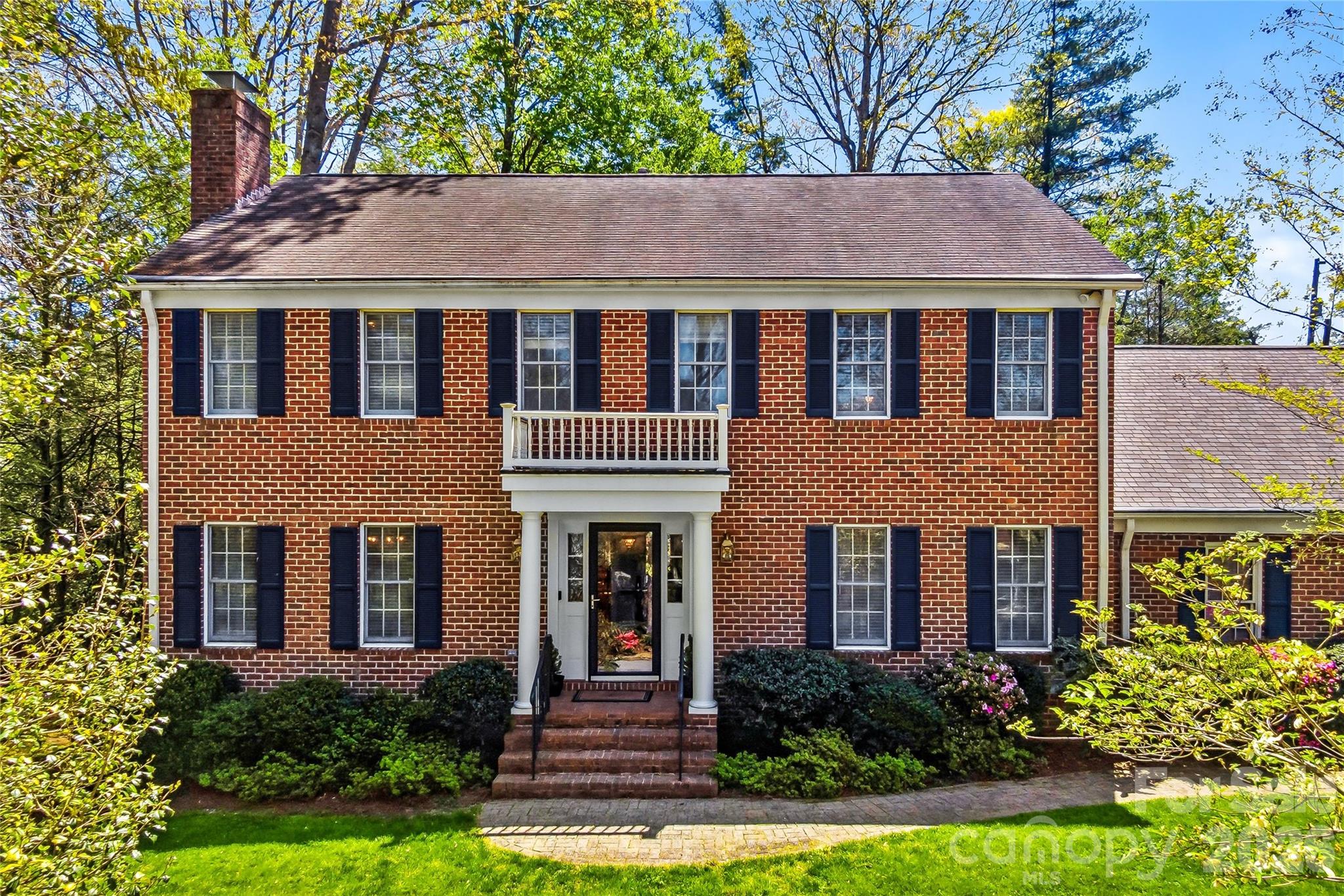 1218 Everette Place, Hendersonville, NC. property listing photo
