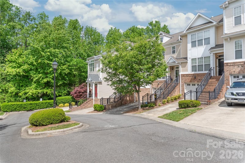 7111 Founders Club Court, Charlotte, NC - 3 beds, 2.5 baths, 1,532 sqft - $269,000