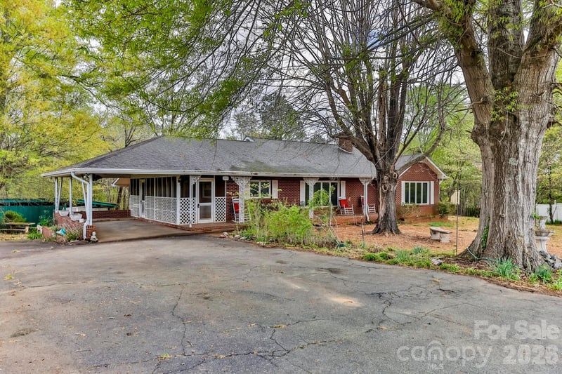 364 Dave Sims, Rutherfordton, NC - 3 beds, 2 baths, 1,609 sqft - $265,000