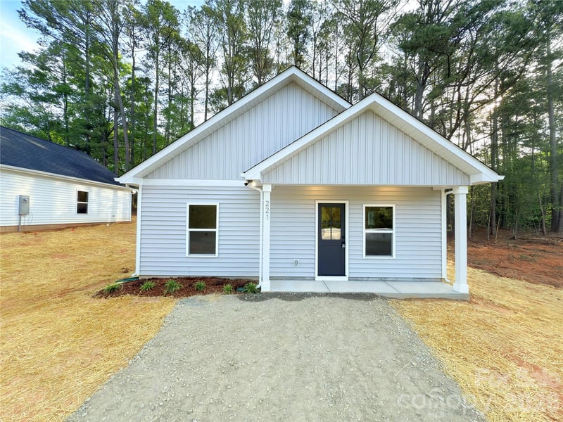 221 Carlie, Norwood, NC - 2 beds, 1 bath, 840 sqft - $199,995
