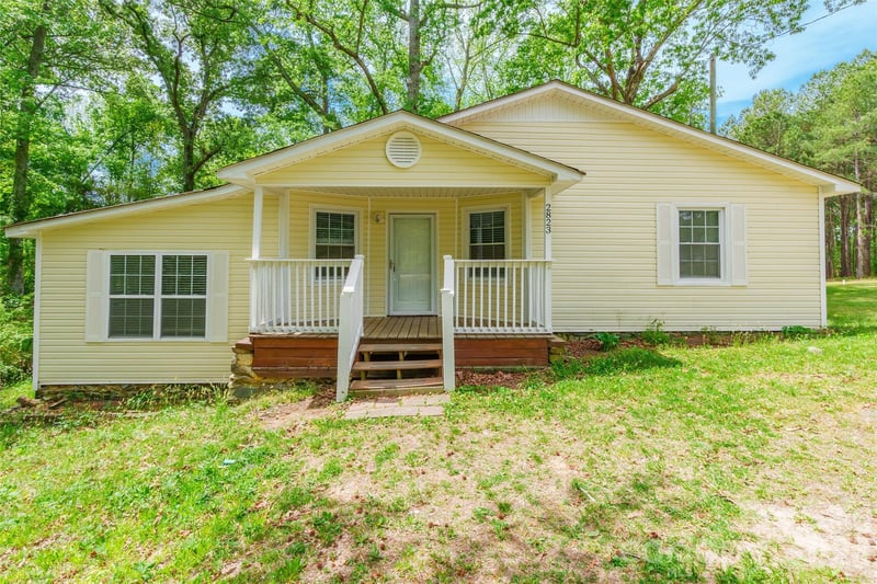 2823 Lyndell Way, Lancaster, SC - 2 beds, 1 bath, 729 sqft - $165,900