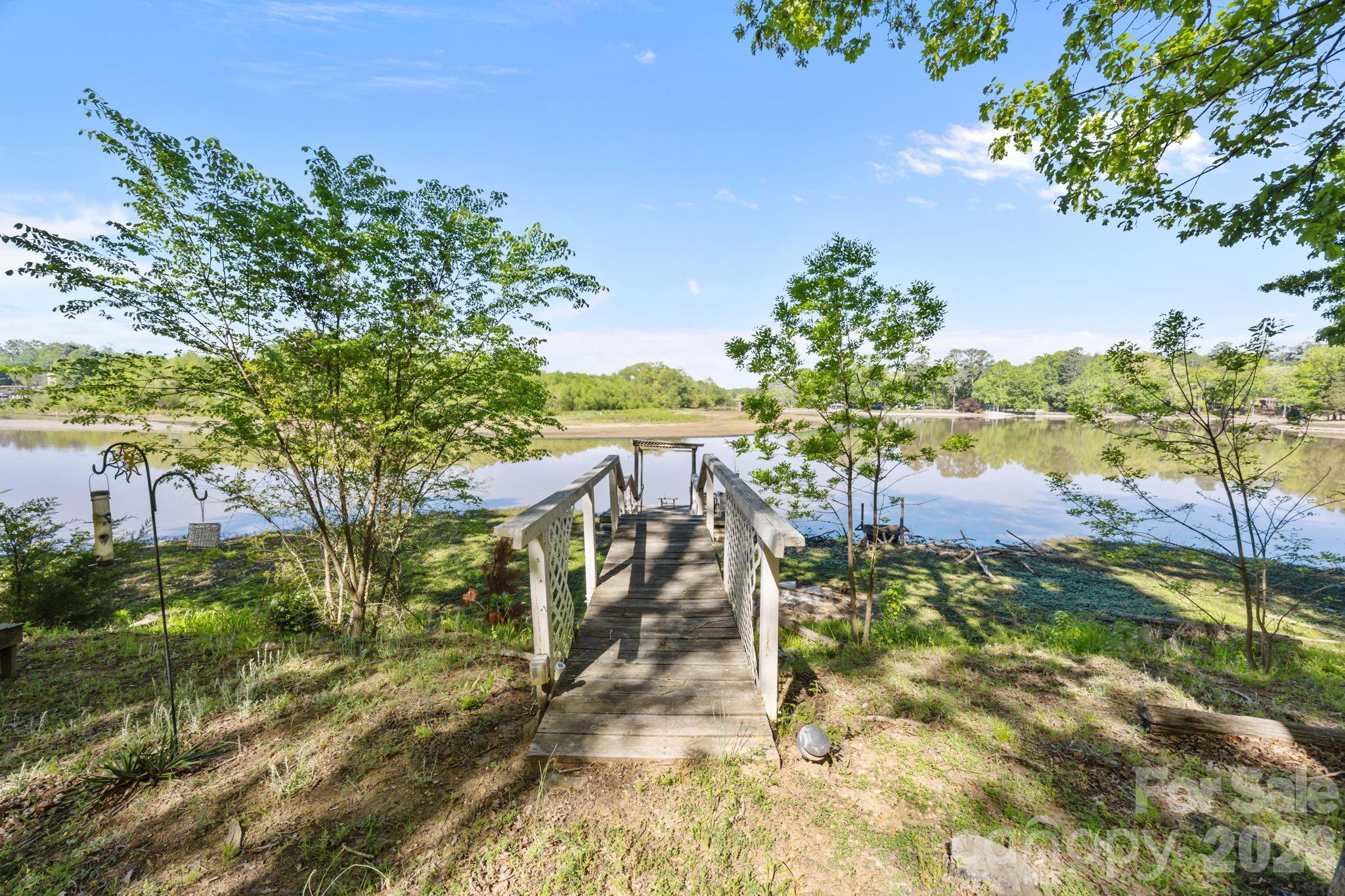 405 Carroll Cove, Lake Wylie, SC. property listing photo
