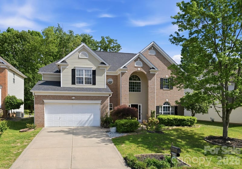 8358 Bampton Drive, Concord, NC - 3 beds, 2.5 baths, 2,424 sqft - $479,900