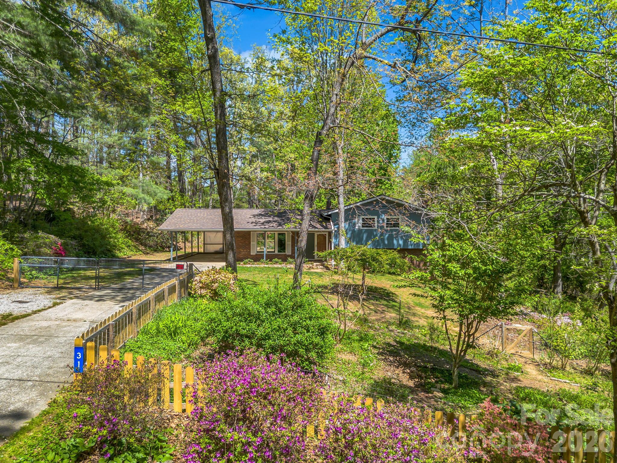 31 Firefly Lane, Saluda, NC. property listing photo