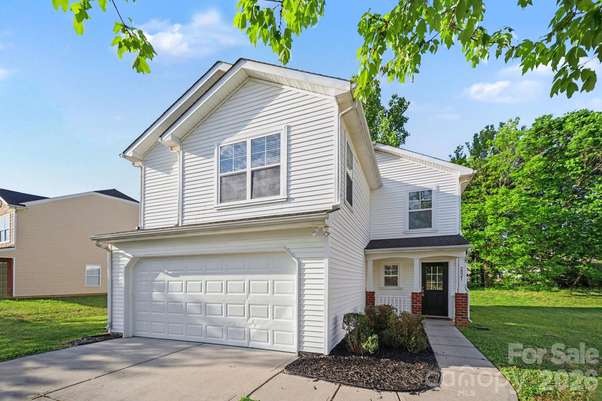 2021 Sonoma Valley Drive, Charlotte, NC. property listing photo