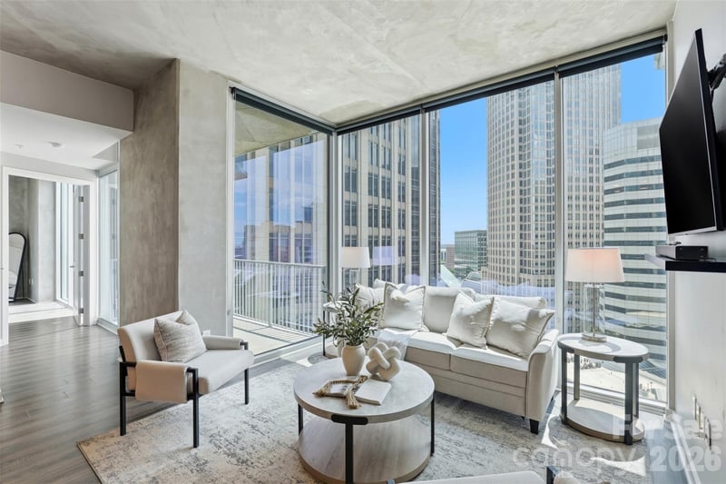 210 N Church Street Apt 1807, Charlotte, NC - 2 beds, 2 baths, 1,164 sqft - $544,000