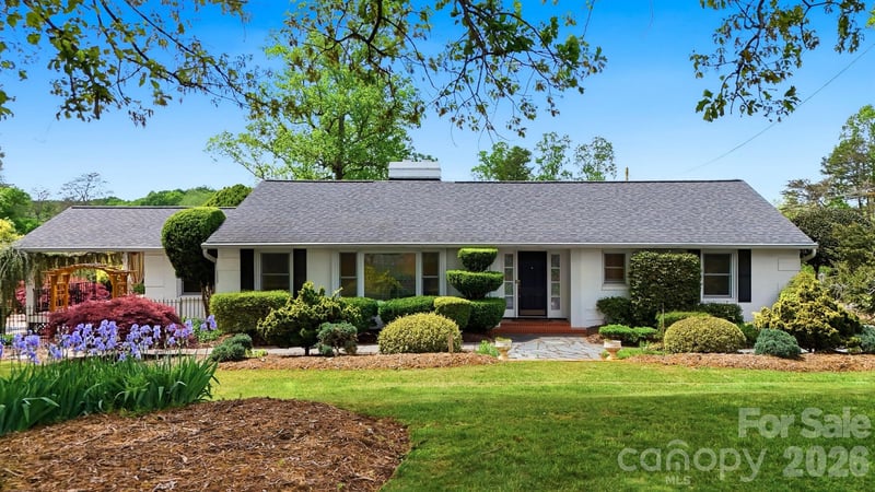 3485 Bridgeford Lane, Newton, NC - 3 beds, 2 baths, 2,320 sqft - $559,900