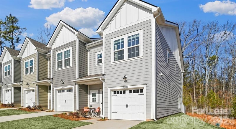 9100 Bluedale Road Beechwood, Charlotte, NC - 3 beds, 2.5 baths, 1,511 sqft - $2,666