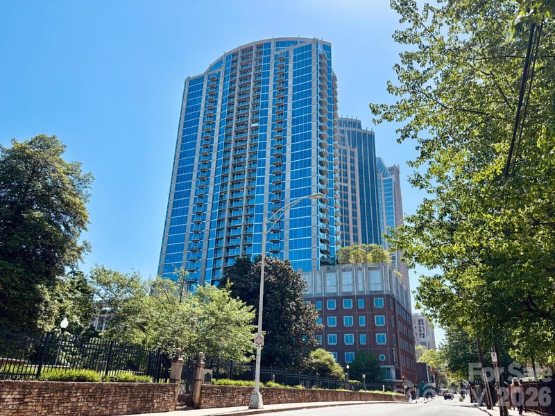 210 N Church Street Apt 1512, Charlotte, NC - 1 bed, 1 bath, 728 sqft - $309,700