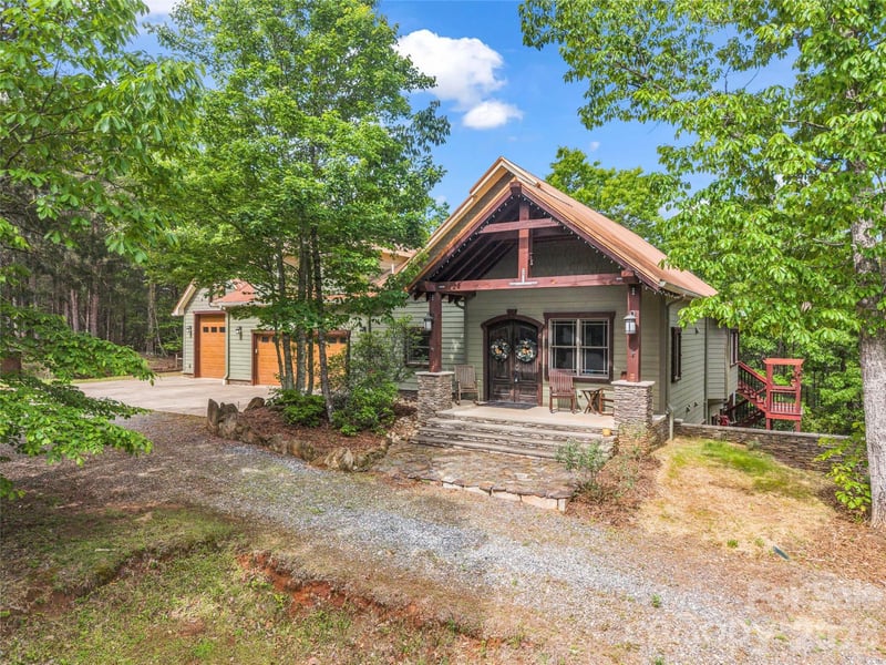 174 Rock Ridge, Lake Lure, NC - 4 beds, 3.5 baths, 3,740 sqft - $1,300,000
