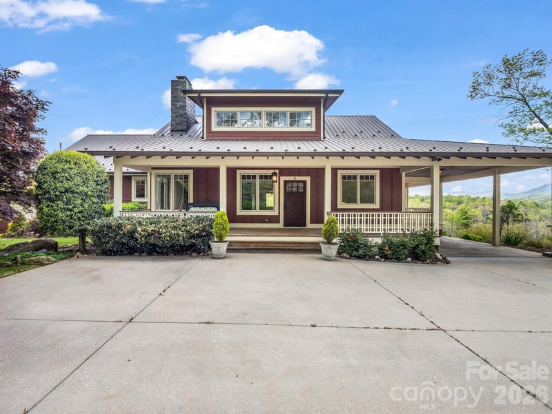 111 Arabesque, Lake Lure, NC - 3 beds, 3 baths, 3,898 sqft - $895,000