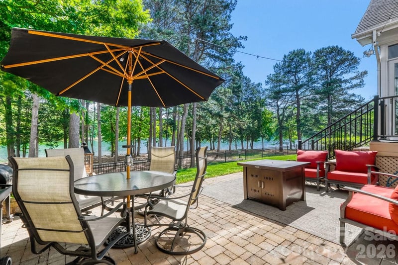 183 Lavender Bloom, Mooresville, NC - 4 beds, 3 baths, 2,865 sqft - $899,000