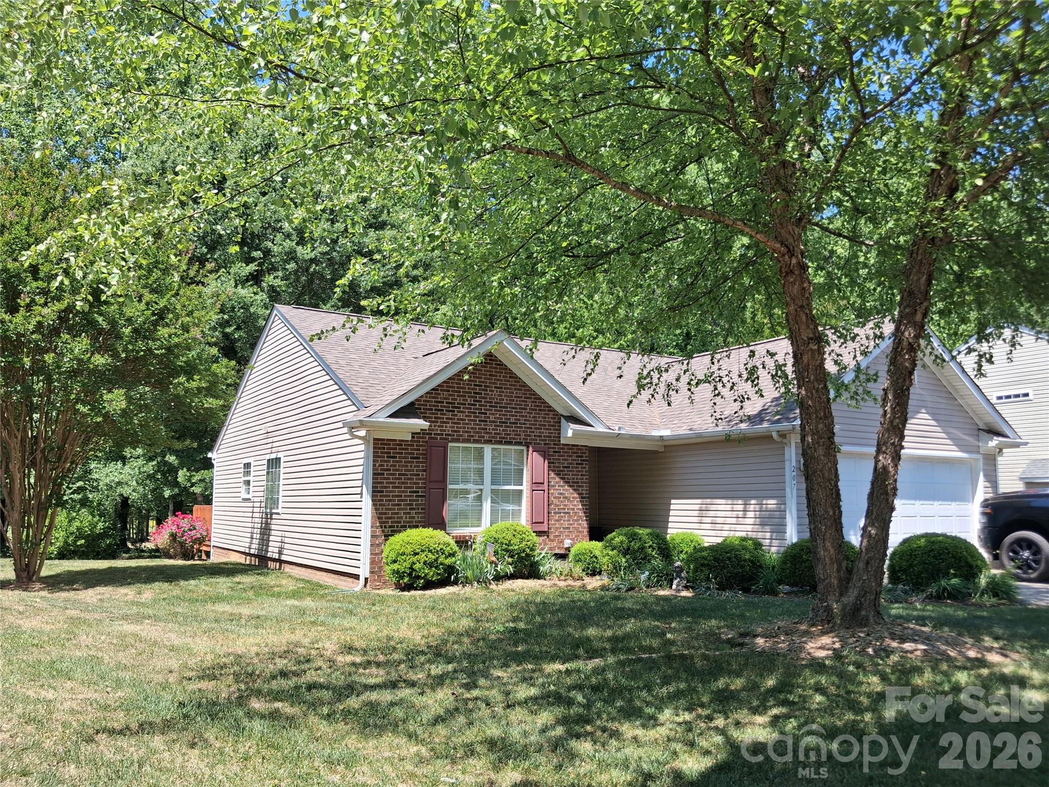 207 Woodlynn Drive, Charlotte, NC. property listing photo