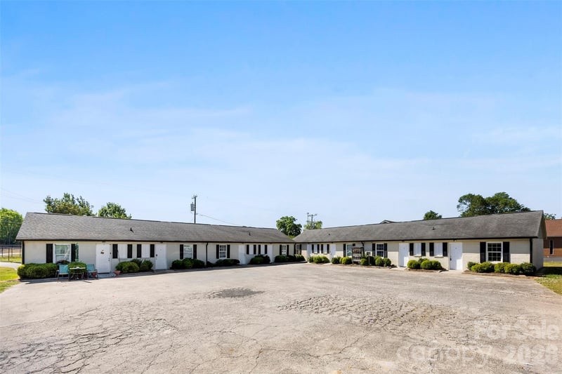 1655 Webb Street, Gastonia, NC - 16 beds, 2,610 sqft - $1,045,000