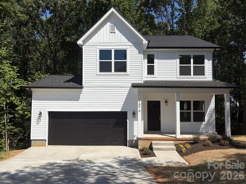 1074 Mackey Court, Gastonia, NC - 3 beds, 2.5 baths, 1,890 sqft - $388,900