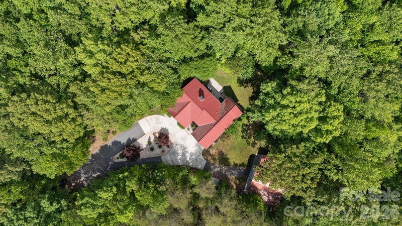 2599 Highway 557 Highway, Clover, SC - 4 beds, 4.5 baths, 4,373 sqft - $1,225,000