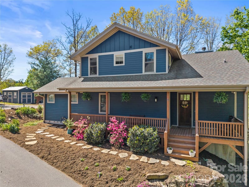 9 Elkmont Drive, Asheville, NC - 3 beds, 3.5 baths, 3,104 sqft - $869,500
