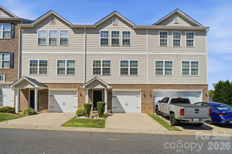 117 Langhorne Drive, Mount Holly, NC - 2 beds, 3.5 baths, 2,064 sqft - $305,000
