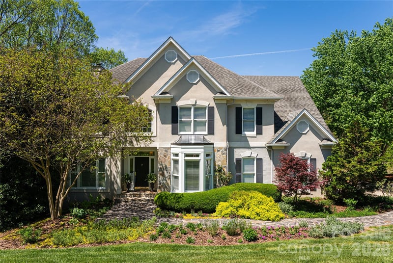 38 Pine Acre Boulevard, Asheville, NC - 5 beds, 4.5 baths, 4,111 sqft - $1,695,000