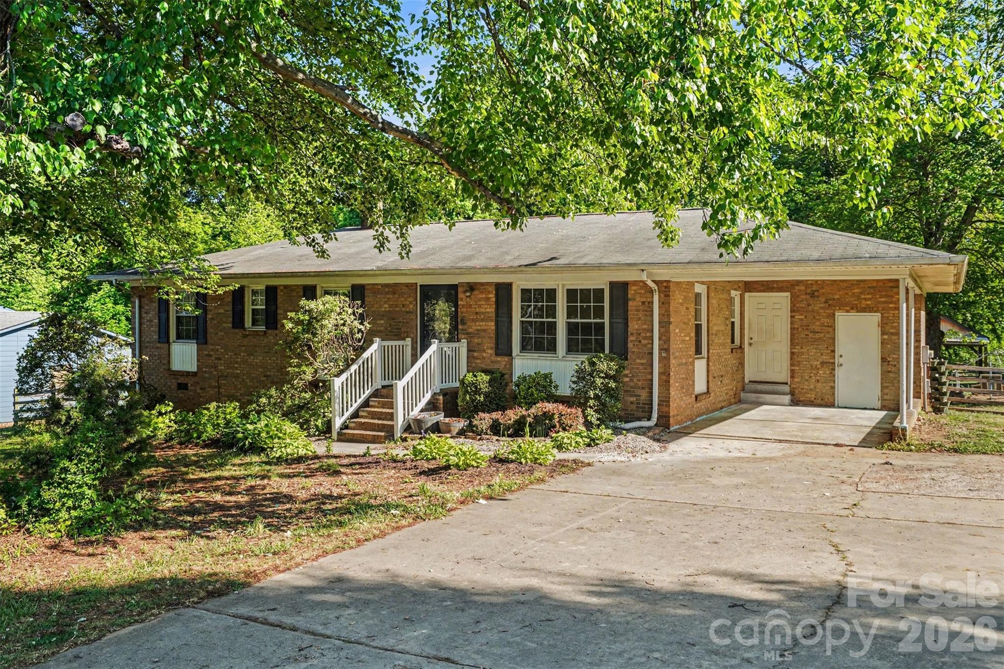 126 Terrace Road, Mooresville, NC. property listing photo