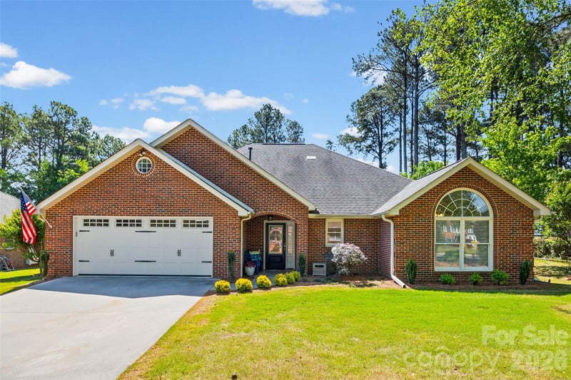 227 Point Wylie, Fort Mill, SC - 3 beds, 2 baths, 2,268 sqft - $543,900