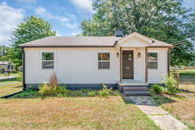 514 Olive Branch Street, Marshville, NC - 2 beds, 1 bath, 944 sqft - $209,900