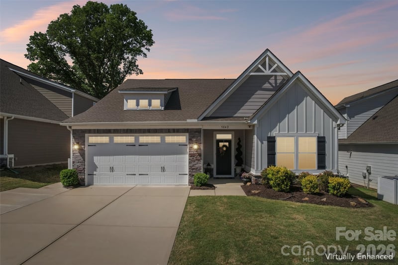 5042 Summer Surprise, Charlotte, NC - 4 beds, 3 baths, 2,345 sqft - $486,999