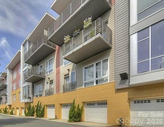 2200 Lyndhurst Avenue Apt 105, Charlotte, NC - 1 bed, 1 bath, 651 sqft - $350,000