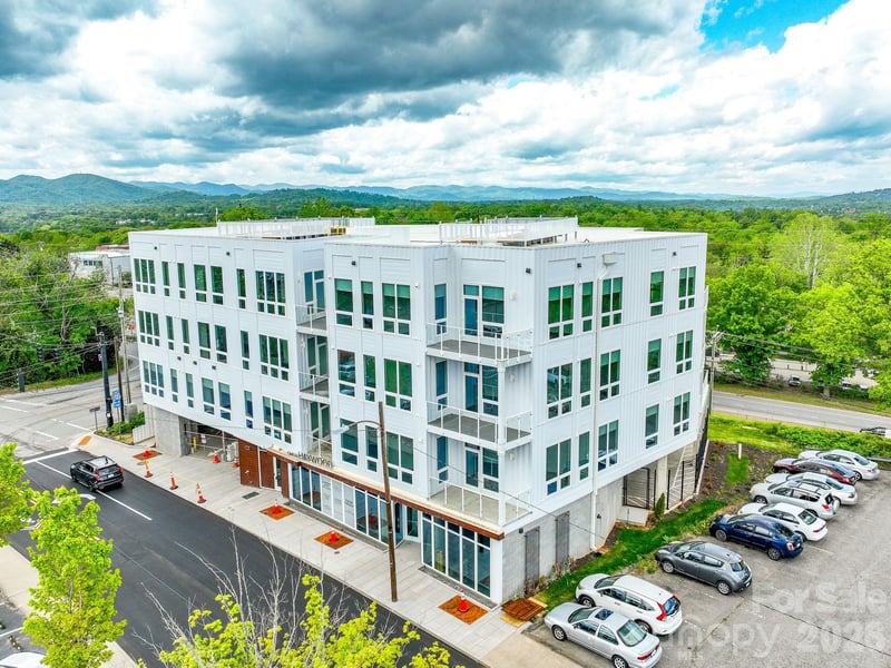 123 Haywood Street Apt 401, Asheville, NC - 1 bed, 2 baths, 928 sqft - $874,990