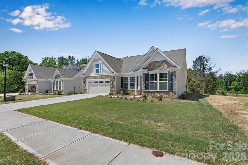 13320 Cozy Court, Charlotte, NC - 3 beds, 2.5 baths, 2,470 sqft - $590,000