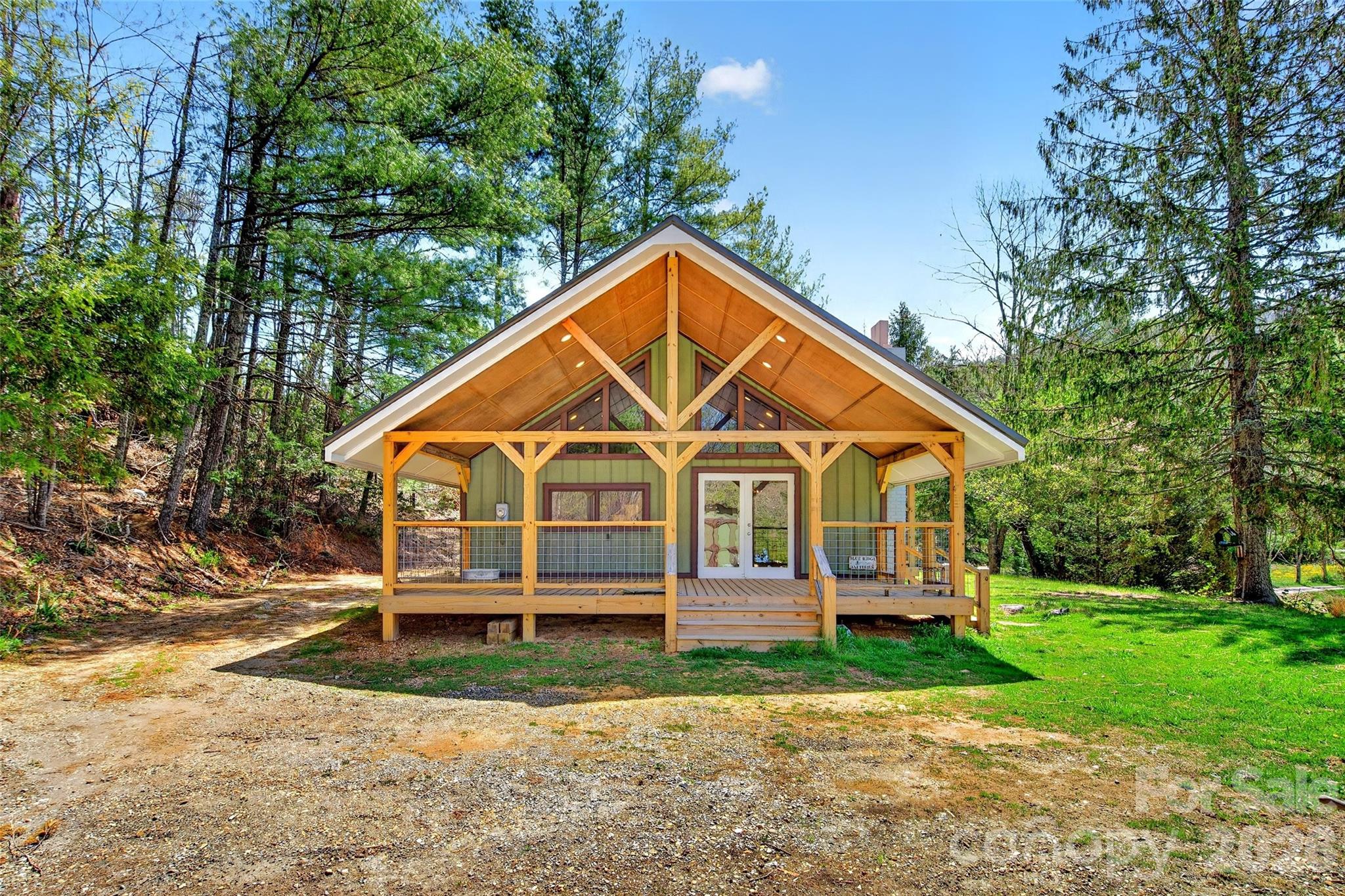 1959 Jackson Town Road, Spruce Pine, NC. property listing photo