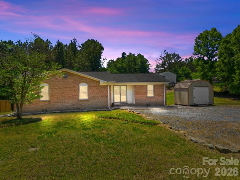 234 Oak, Oakboro, NC - 3 beds, 2 baths, 1,435 sqft - $349,900