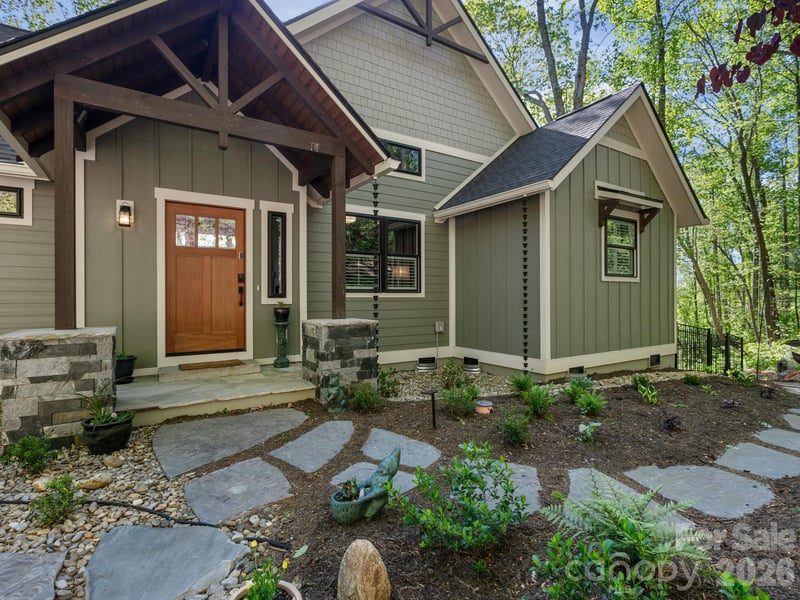 199 Garnet Way, Hendersonville, NC - 3 beds, 2.5 baths, 2,603 sqft - $998,000