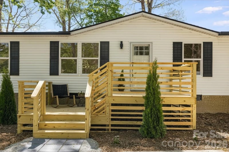 4 Woodscape, Mills River, NC - 2 beds, 2 baths, 1,557 sqft - $299,999