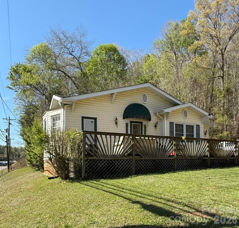 880 N Main Street, Marion, NC - 2 beds, 1 bath, 1,040 sqft - $749,000