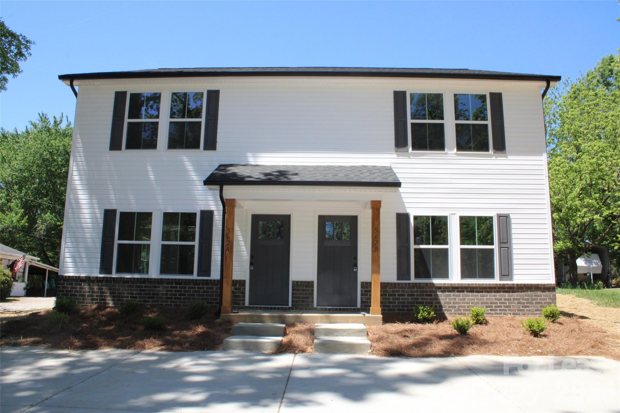 562 W Park Avenue B, Mooresville, NC. property listing photo