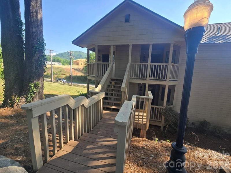160 Whitney Boulevard Apt 4, Lake Lure, NC - 1 bed, 1.5 baths, 474 sqft - $89,000