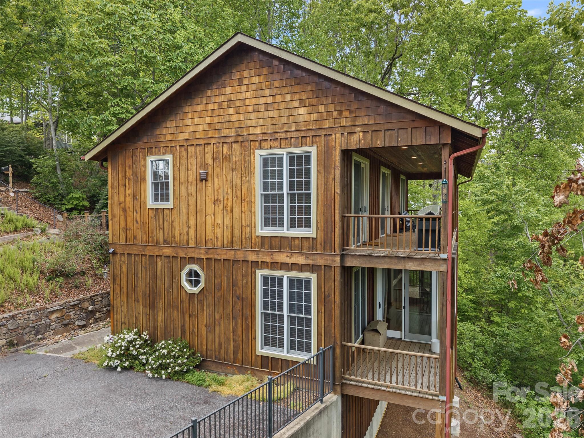 350 Laurel Mountain Trail, Saluda, NC. property listing photo