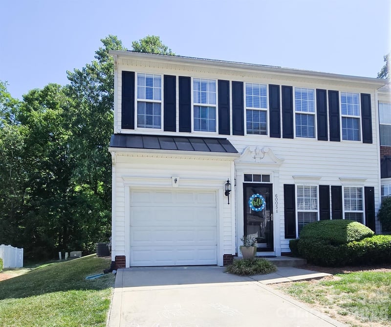 6005 Boathouse A, Cramerton, NC - 3 beds, 3 baths, 1,996 sqft - $333,000