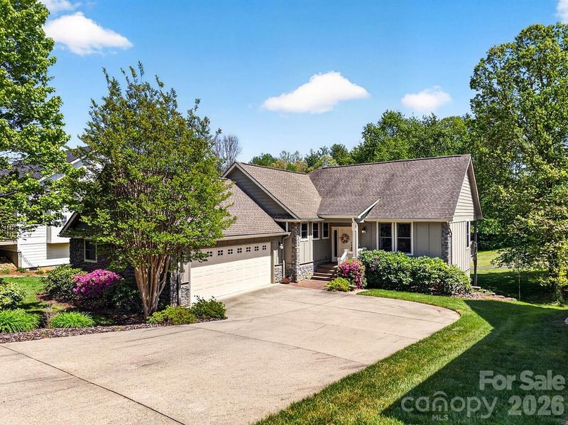 24 Triple Fairways Drive, Hendersonville, NC - 3 beds, 2.5 baths, 2,816 sqft - $674,900