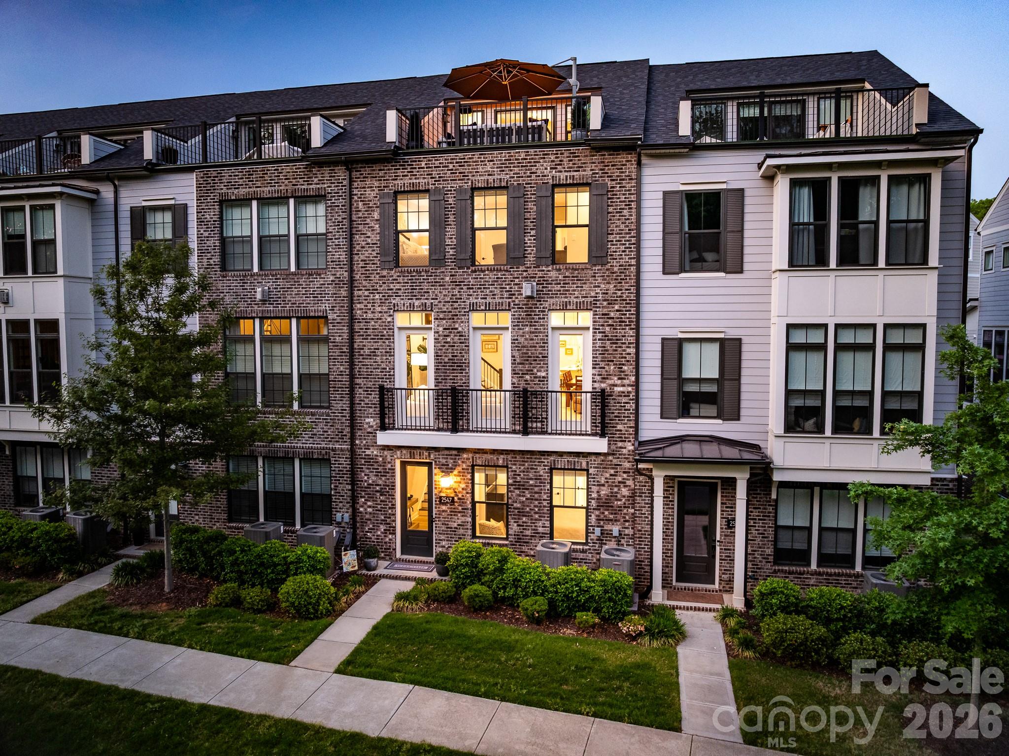2547 Deacon, Charlotte, NC — property listing photo 1