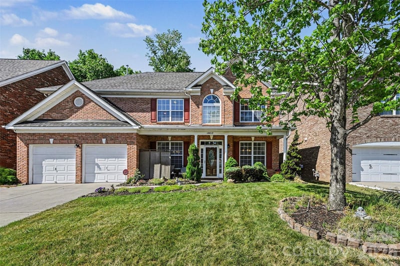 10812 Clark, Davidson, NC - 4 beds, 3 baths, 2,765 sqft - $500,000