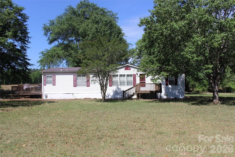 249 J L Green, Pageland, SC - 3 beds, 2 baths, 1,522 sqft - $199,999