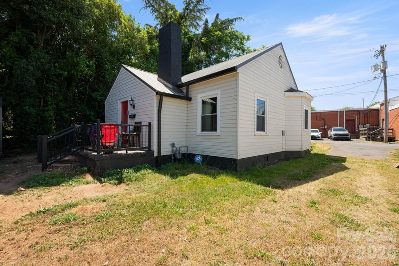 136 S Broadway Street, Forest City, NC - 2 beds, 1 bath, 1,068 sqft - $249,900