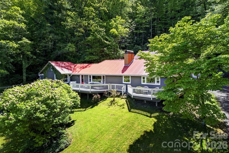 75 Old Lakey Gap Road, Black Mountain, NC - 4 beds, 3 baths, 2,645 sqft - $678,000