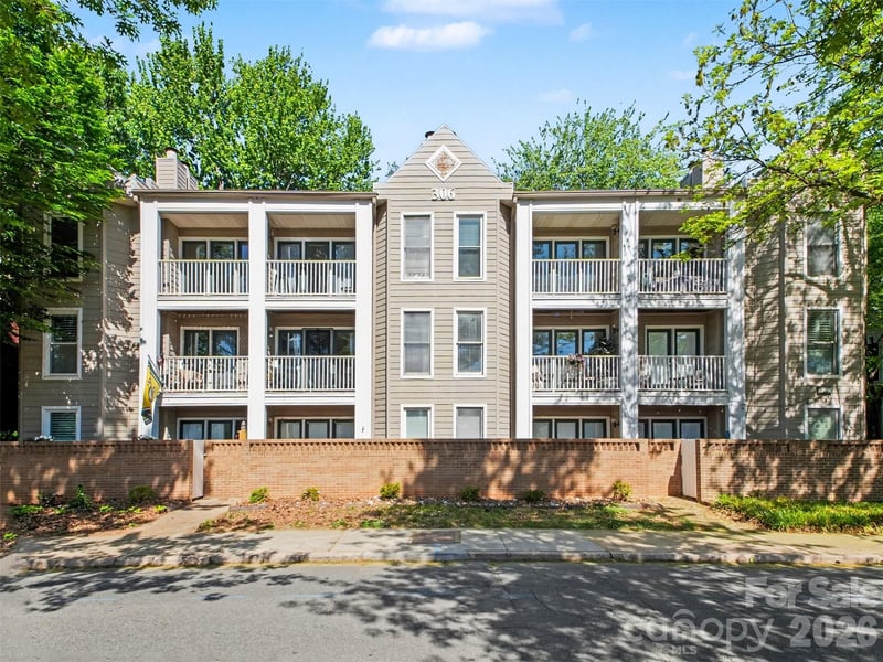 306 S Cedar Street Apt 10, Charlotte, NC - 1 bed, 1 bath, 769 sqft - $275,000