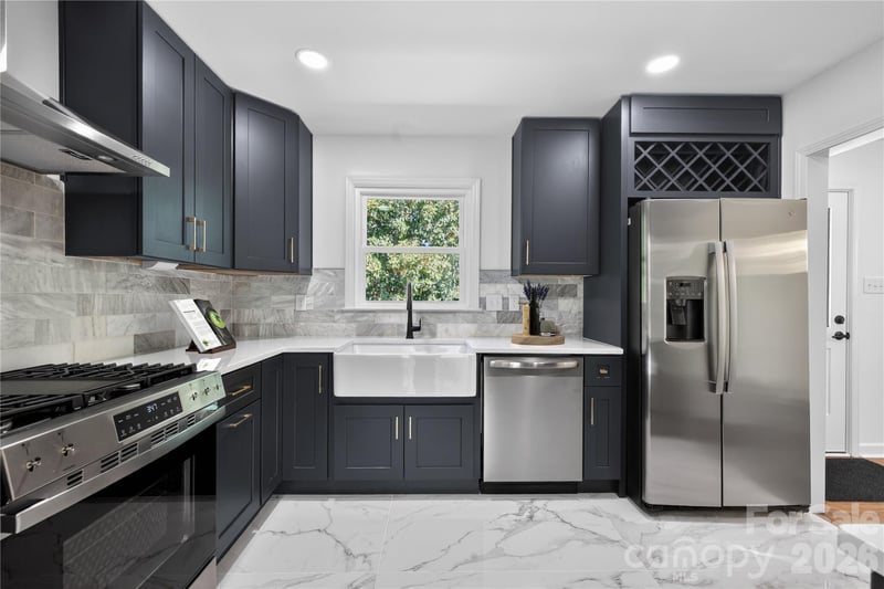 5938 Sharon Road, Charlotte, NC - 4 beds, 2.5 baths, 1,926 sqft - $775,000