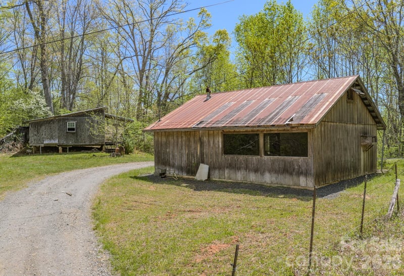 143 Gouge Cemetery Road, Bakersville, NC -  - $450,000