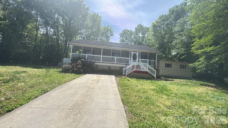 251 Rankin Road, Belmont, NC - 3 beds, 3 baths, 1,200 sqft - $240,000