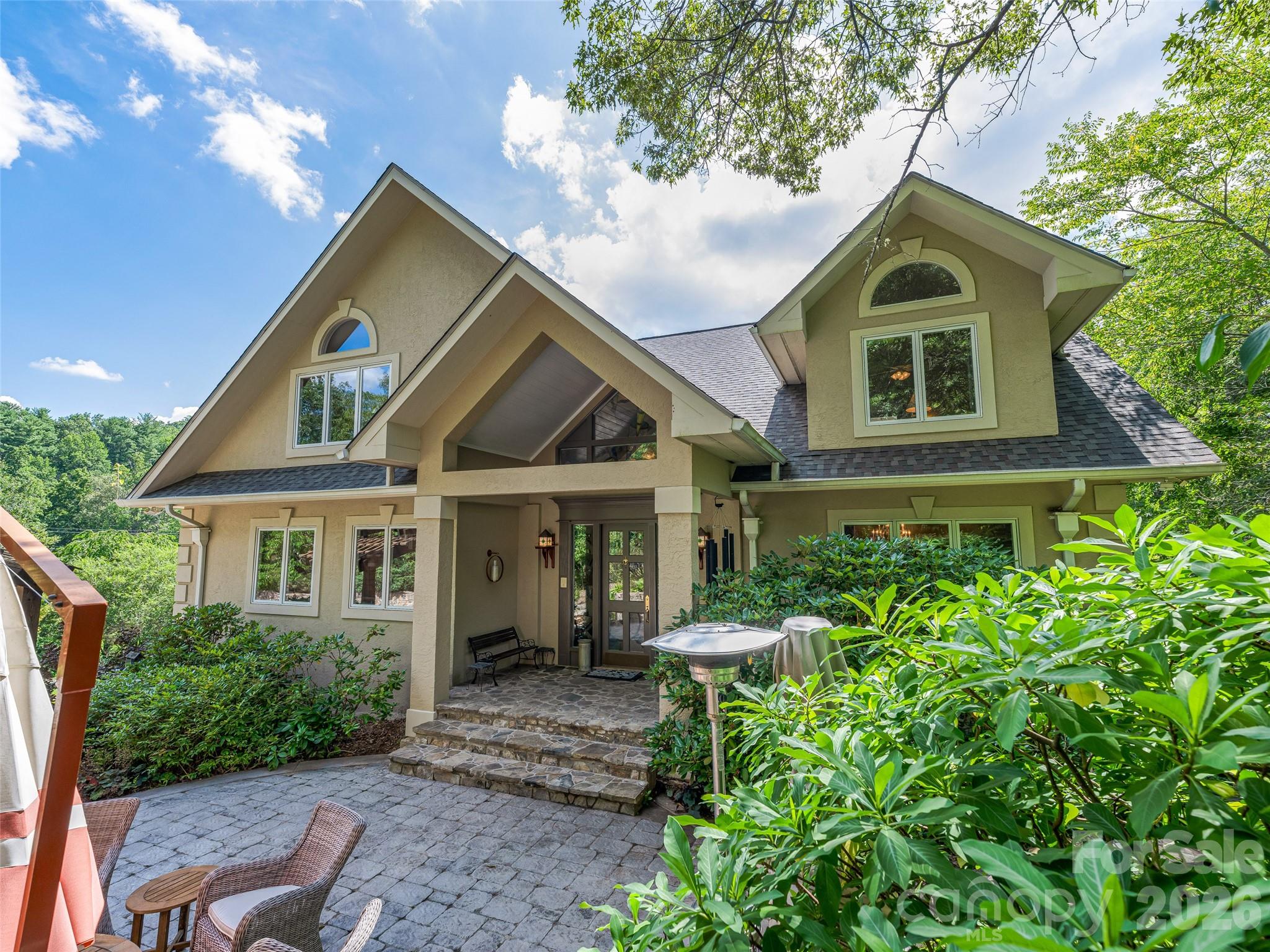 212 S Plains Drive, Asheville, NC. property listing photo